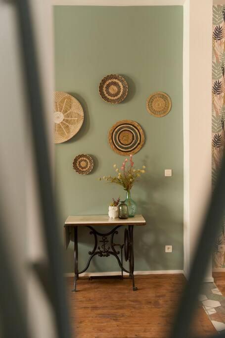 Hippie Chic ! Apartment Mons Luaran gambar