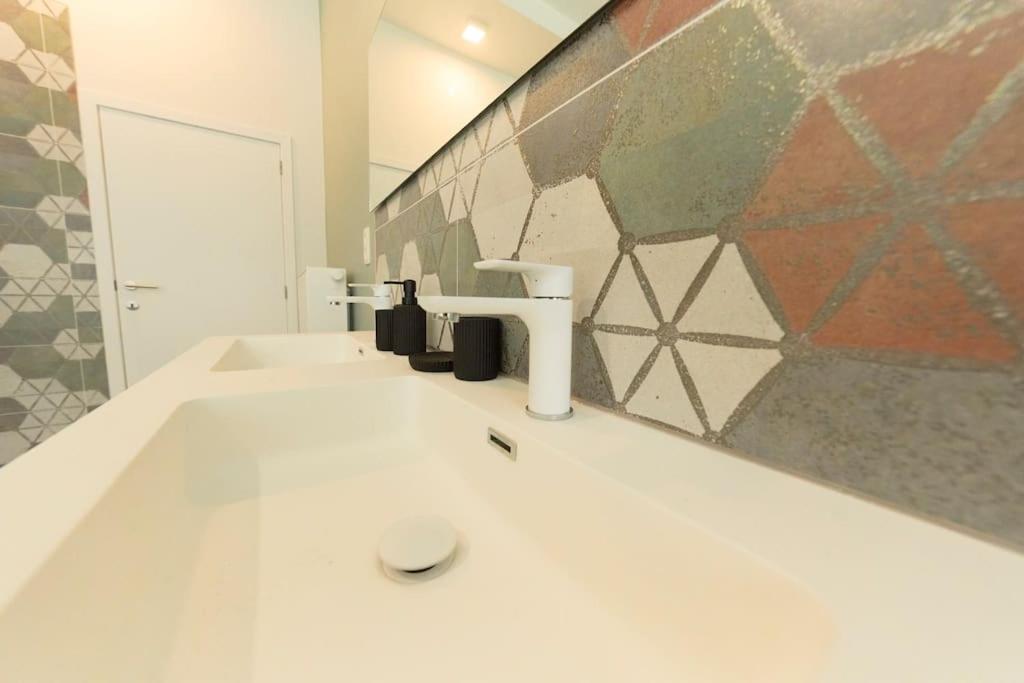 Hippie Chic ! Apartment Mons Luaran gambar